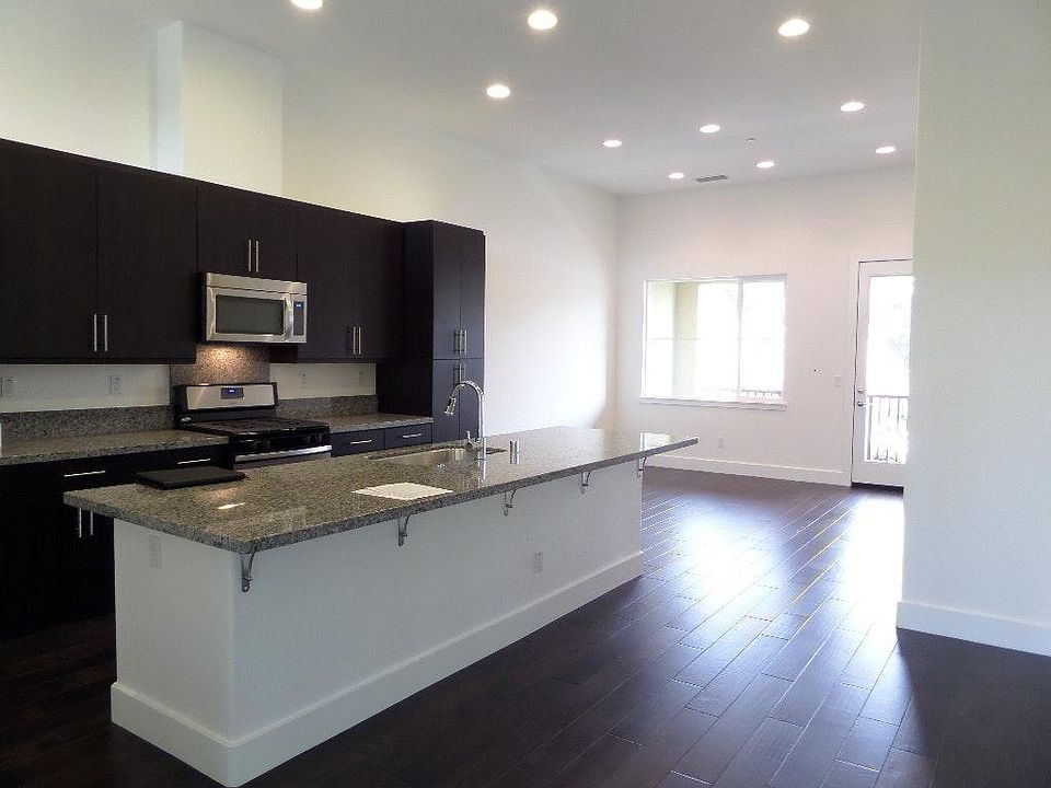 1st image of 1336 N Capitol Ave Unit 3
