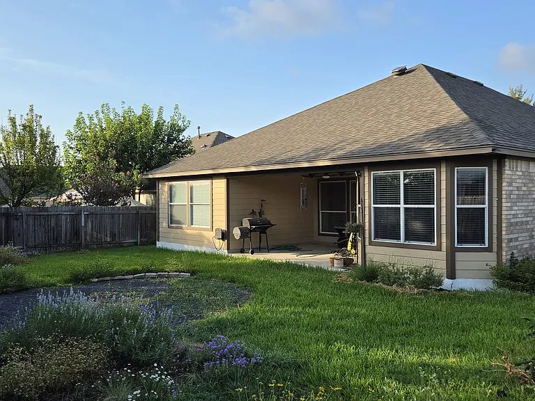 720 Abbeyglen Castle Dr — Photo 3