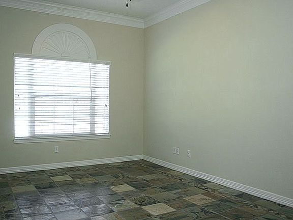 5th image of 3302 Vineyard Ln