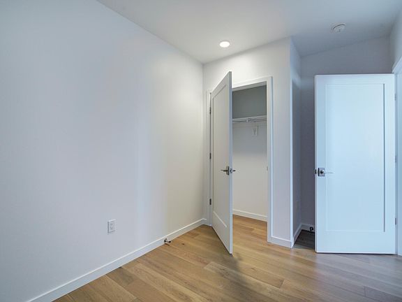 5th image of 1808 Minor Ave Penthouse 102