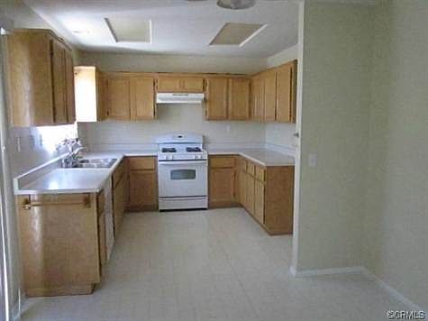 4th image of 13387 Merry Oaks St