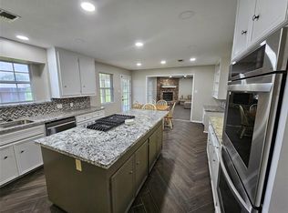 445 Mesquite Hills Rd, East Bernard, TX 77435
