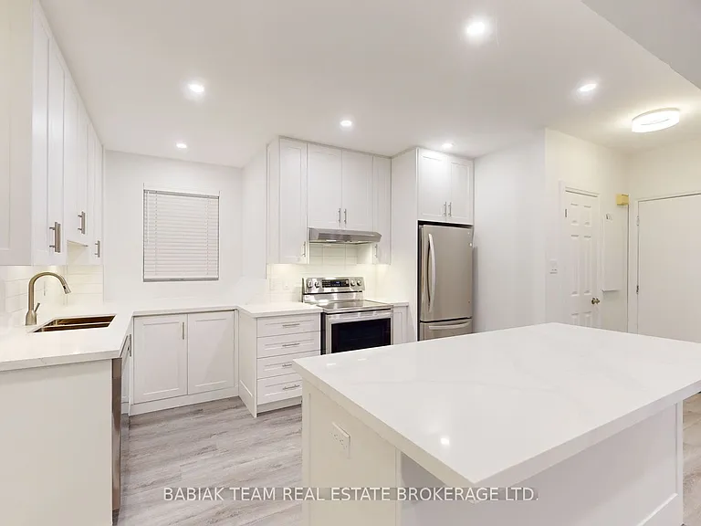 19 Grassmere Rd #MAIN — Photo 4