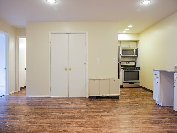 3rd image of 173 W 9th Ave #13802897