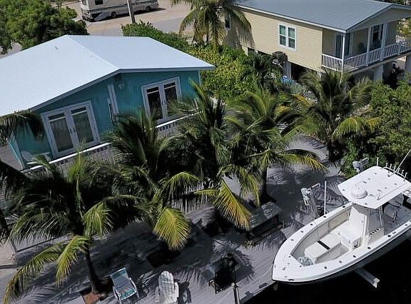 3rd image of 27442 Antigua Ln