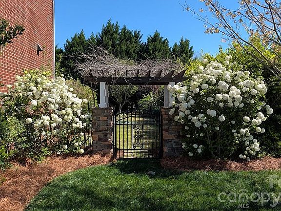 4th image of 2604 McHanna Point