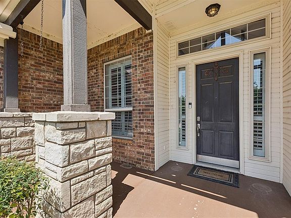 5th image of 4301 Warrington Way