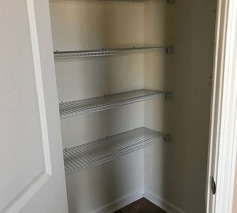 5th image of 931 Leach Ave