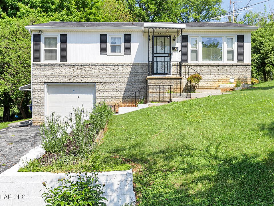 1st image of 2015 Carolyn Dr