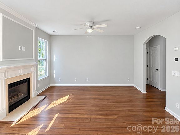 2nd image of 2150 Minstrels Way