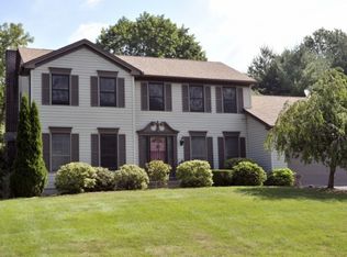25 Carriage Ln, South Hadley, MA 01075