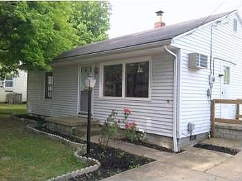 1st image of 388 N Miley Dr