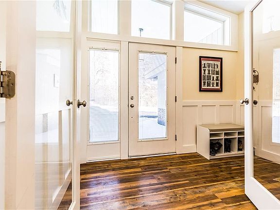 2nd image of 4749 Ormonde Dr