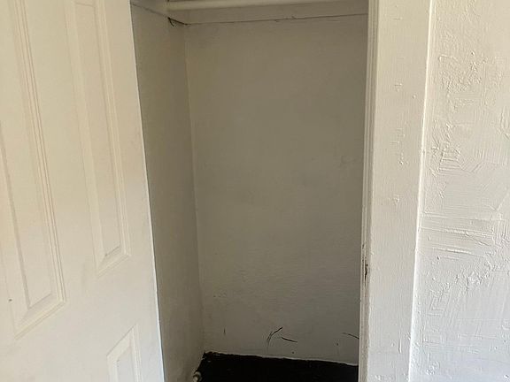 5th image of 1071 W Rialto Ave #1