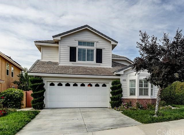22203 Trinity, Santa Clarita