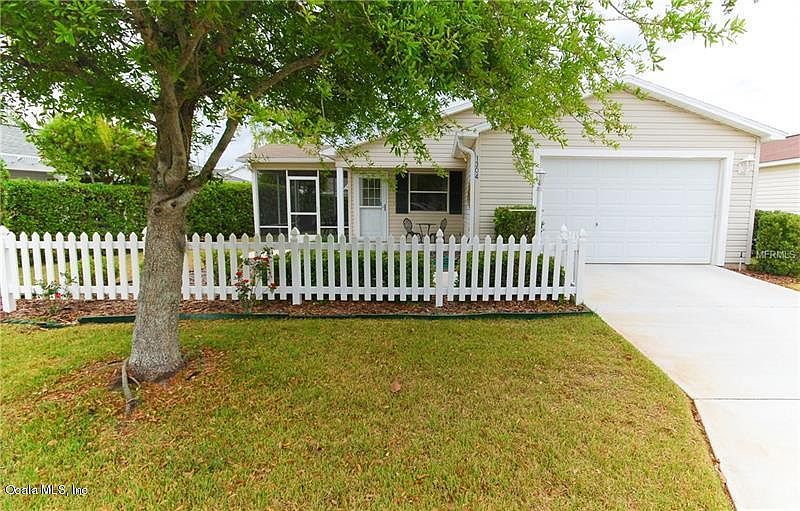 1st image of 1304 Hollyberry Pl