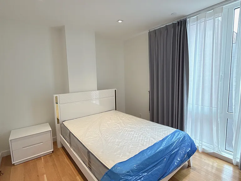 4223 Parsons Blvd #6E — Photo 4