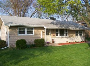 2318 E Grand Ave, Lake Villa, IL 60046