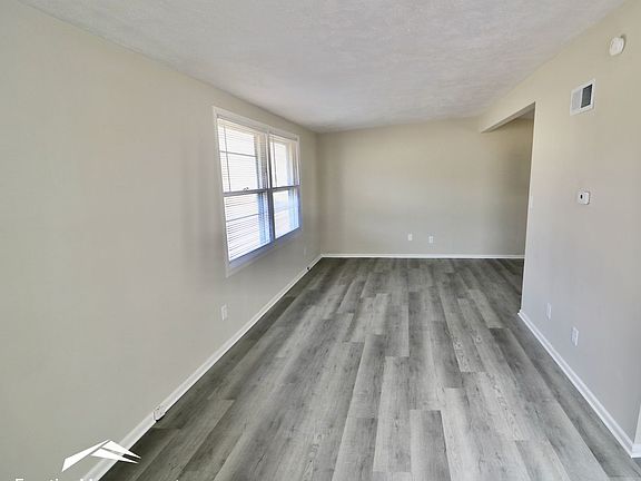 4th image of 2324 Kraig Rd