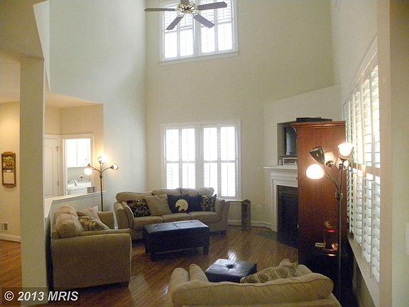 3rd image of 7628 Brittany Parc Ct