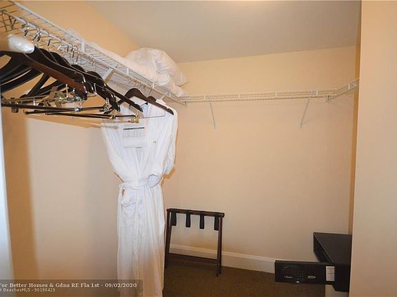 4th image of 2951 S Bayshore Dr #415