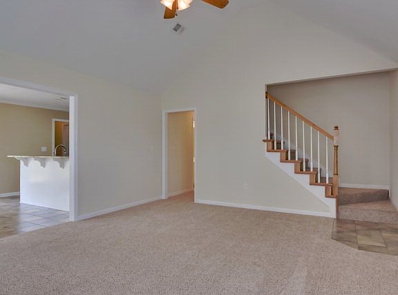 3rd image of 4804 Orchard Hill Dr