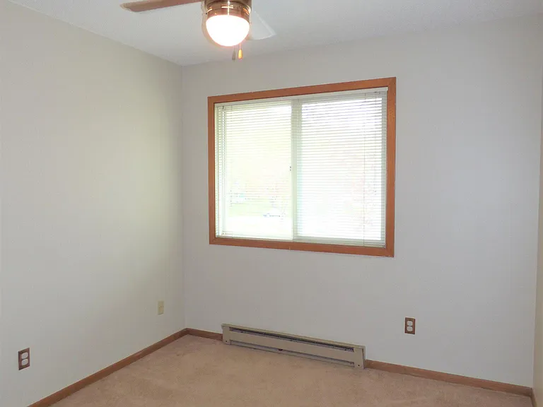 2604 4th Ave NE #10 — Photo 7