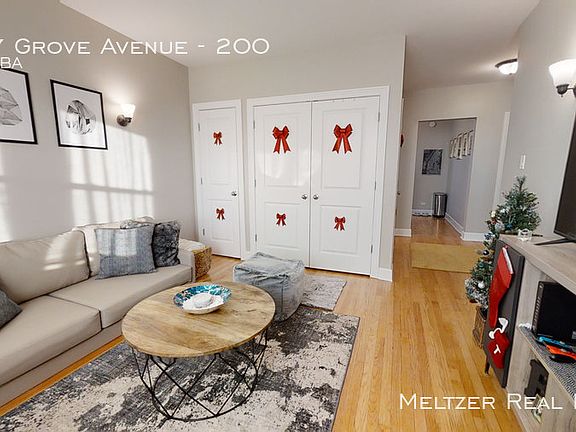 2nd image of 1917 Grove Ave #200