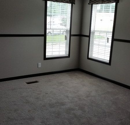 3rd image of 280 Woodside Blvd