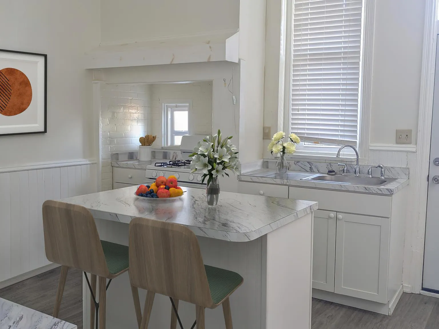 2 bed, 1200 sqft, $1,400 — Photo 1