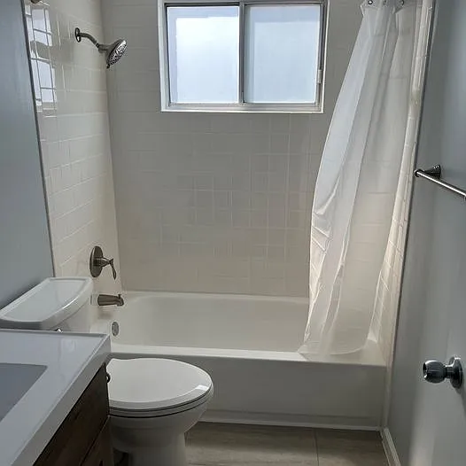 3328 W 29th St #4 — Photo 5