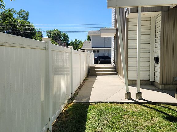 2nd image of 20 Grand Ave #20