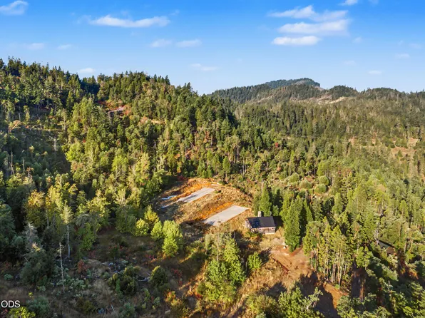 300 Shanks Creek Rd, Wolf Creek, OR 97497