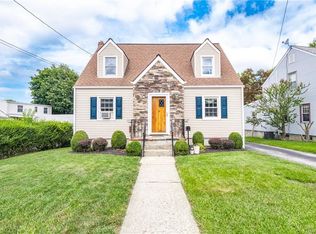 49 Dutchess Ter, Beacon, NY 12508