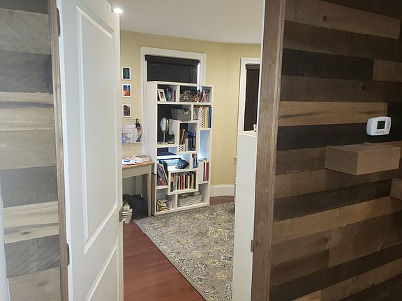 5th image of 198 Whitwell St #1V
