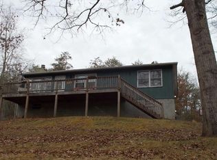 81 Farmstead Dr, Franklin, NC 28734