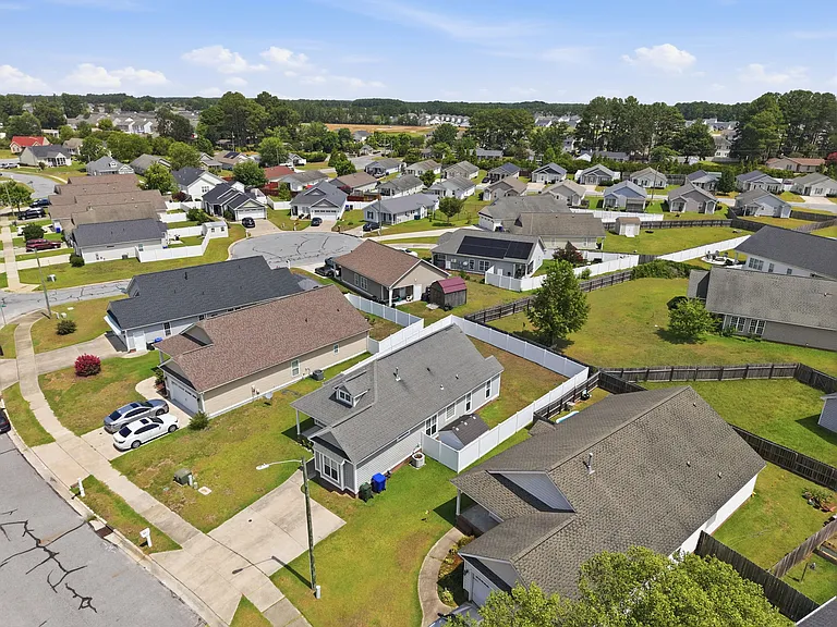 2517 Sawgrass Dr — Photo 33