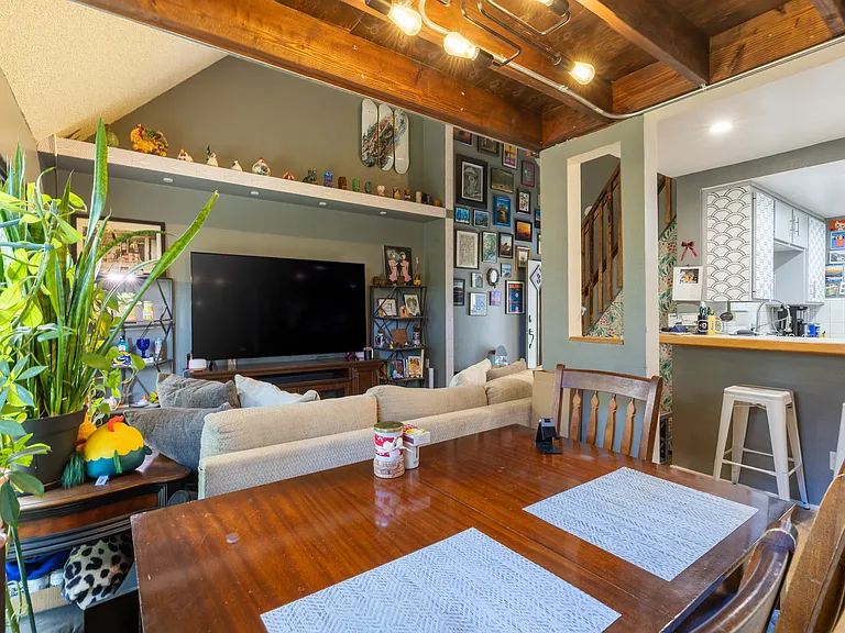 411 E Foothill Blvd #3 — Photo 7