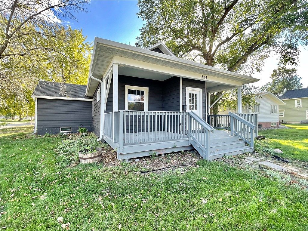 206 3rd St SE, Altoona, IA 50009 | MLS #683575 | Zillow