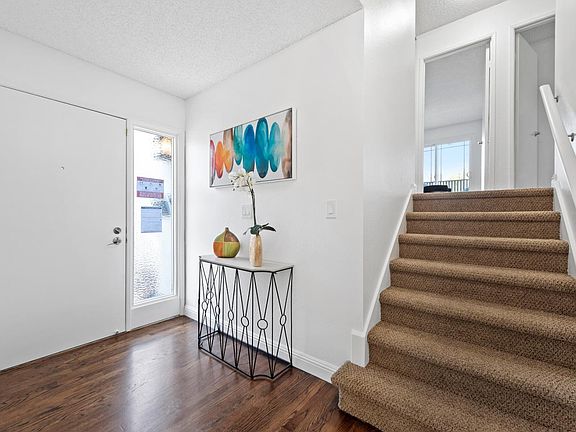 4th image of 20318 Northwest Sq