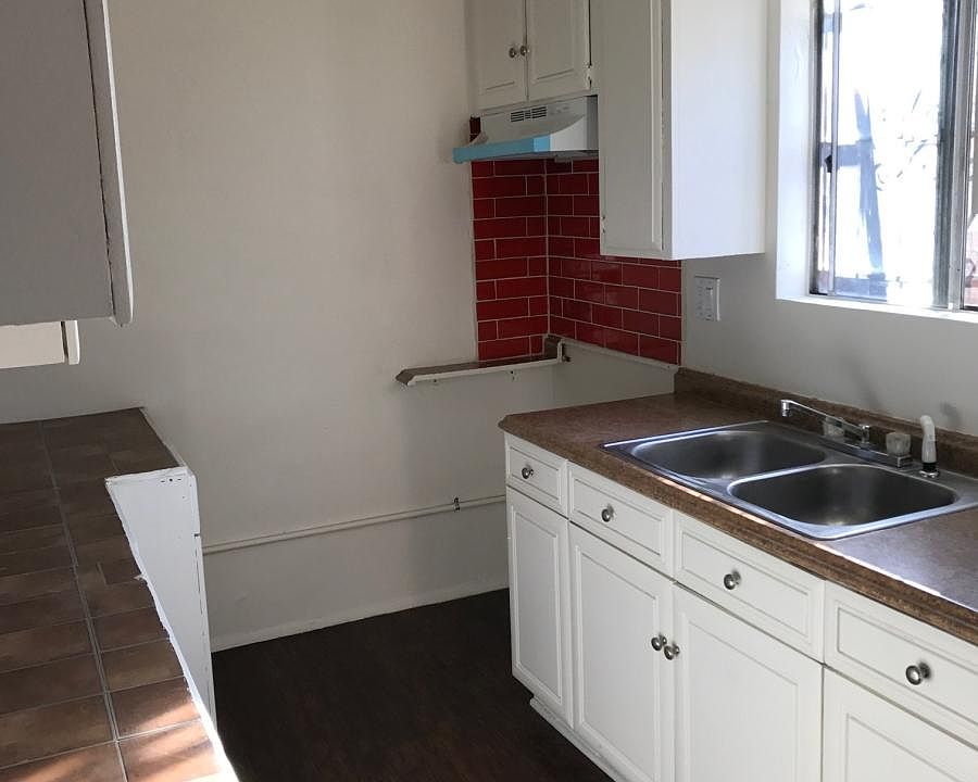 1st image of 3344 Estrada St