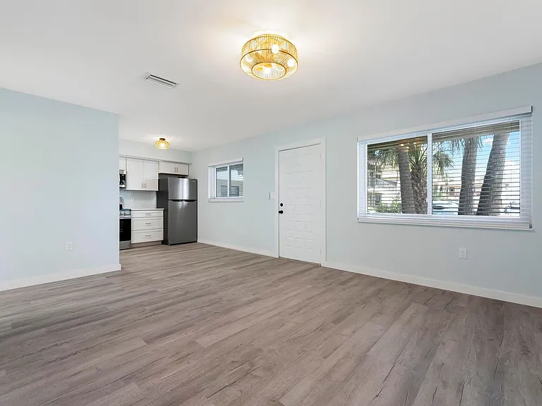 1258 Barbara Dr #107 — Photo 7