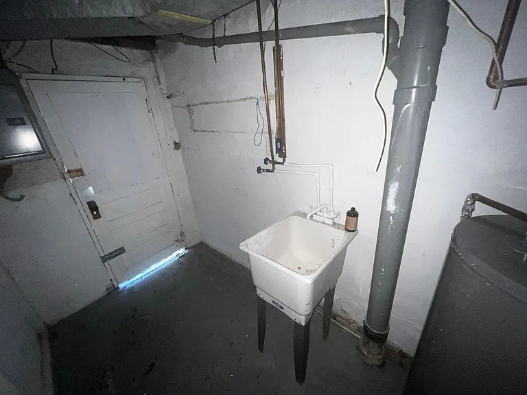 242 Margate Rd — Photo 14