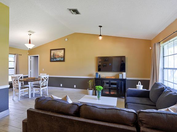 4th image of 6296 Madras Cir