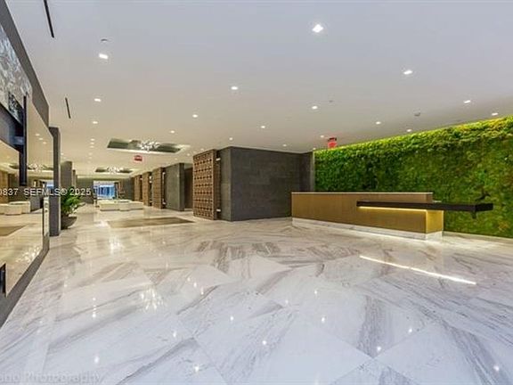 4th image of 400 Sunny Isles Blvd APT 1920