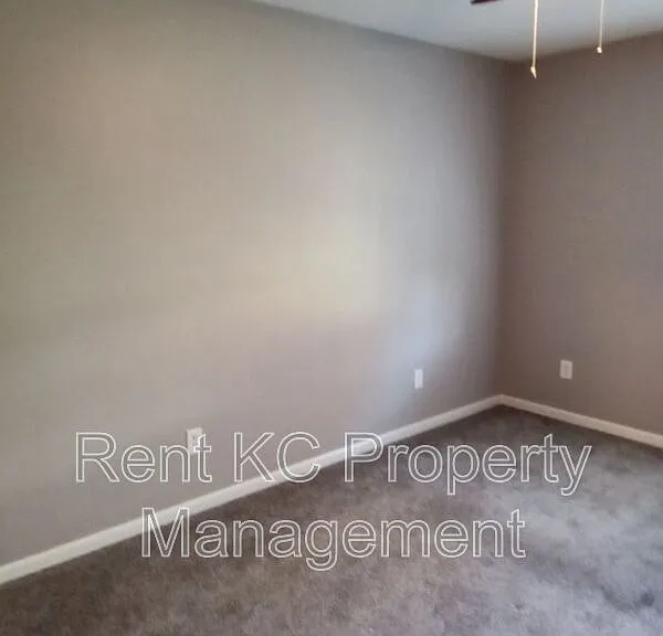 7013 Orchard St — Photo 23