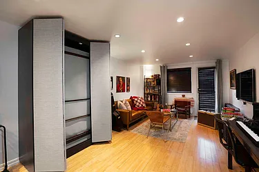 Sold by The InHouse Group