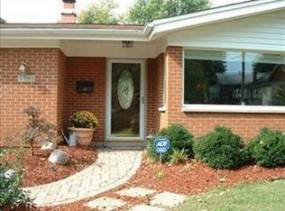 3555 McKibbon Rd, Saint Louis, MO 63114