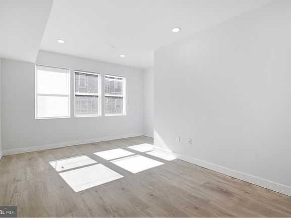 4th image of 2326 N 16th St #2