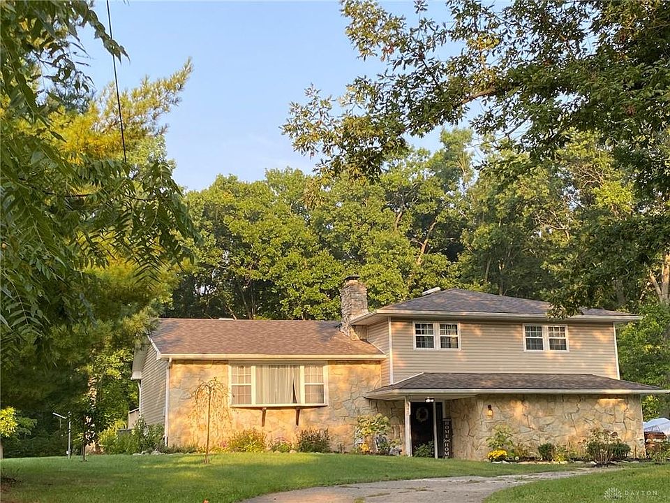 1st image of 345 Woodside Dr